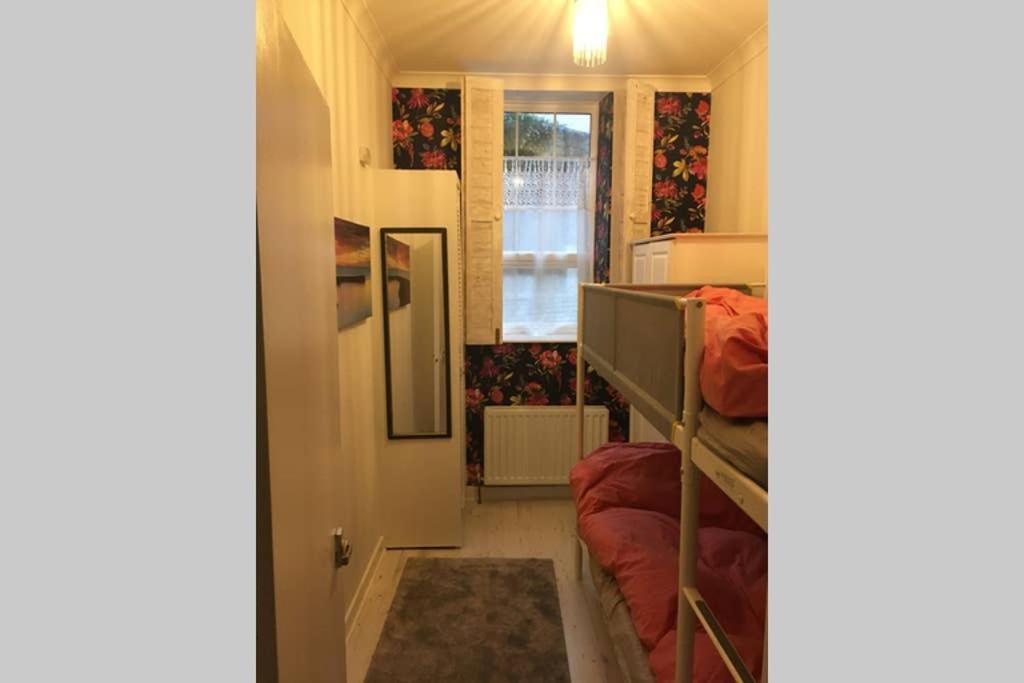 Cathedral Apartment Londonderry Exterior foto